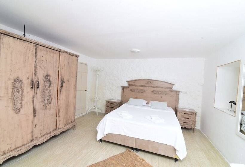 スタンダードルーム, Efnan Butik