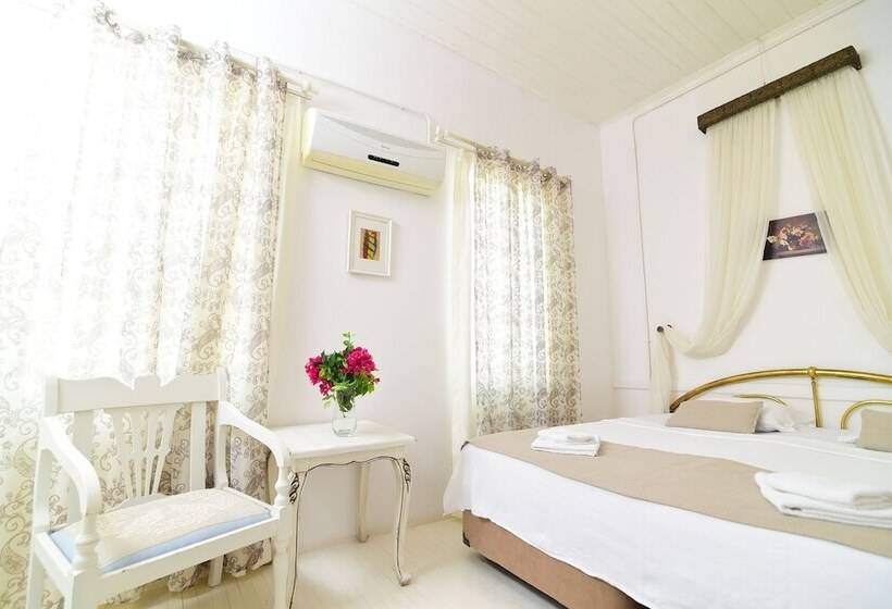 Quarto Estandar, Efnan Butik