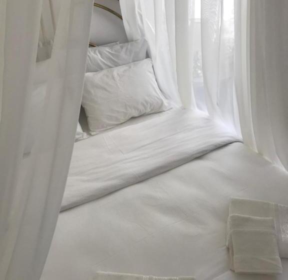 スイート, Efnan Butik