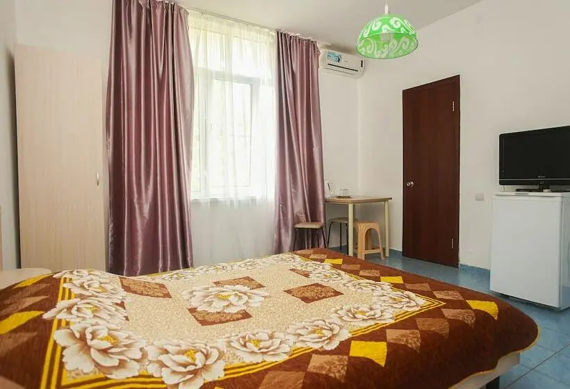 コンフォートルーム, Holiday Village Dubravushka