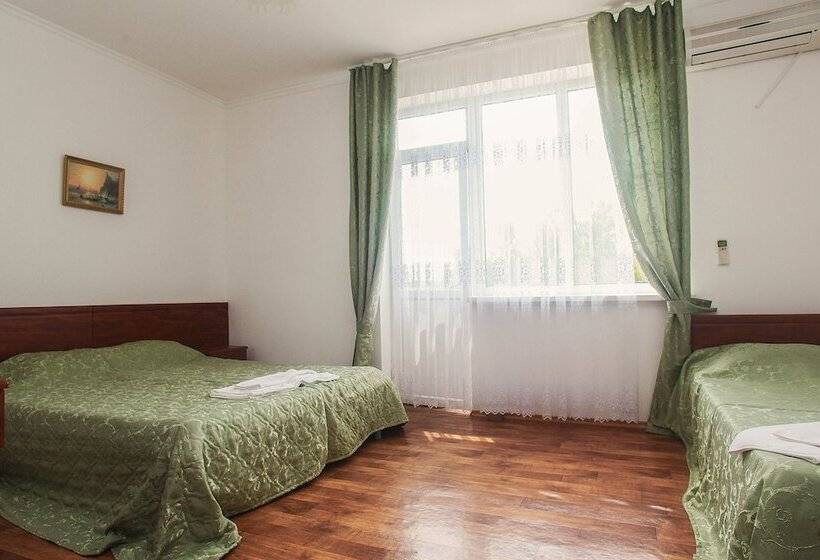 חדר קומפורט לשלושה, Holiday Village Dubravushka