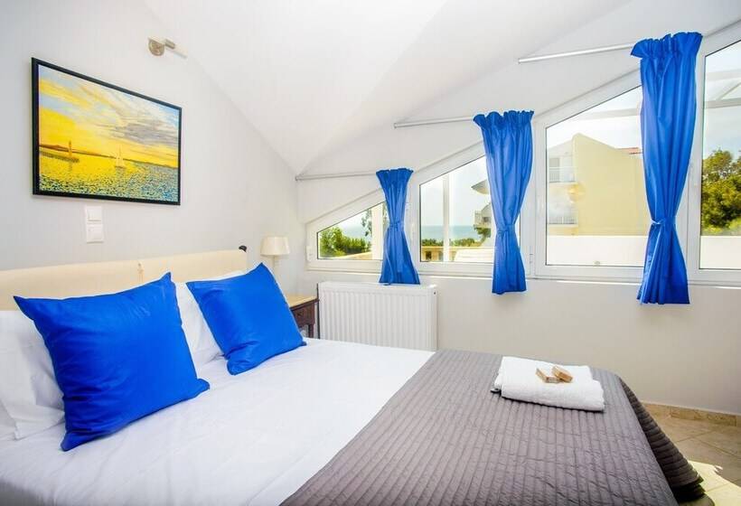 استودیوی لوکس, Xenia Ionis Luxury Apartments