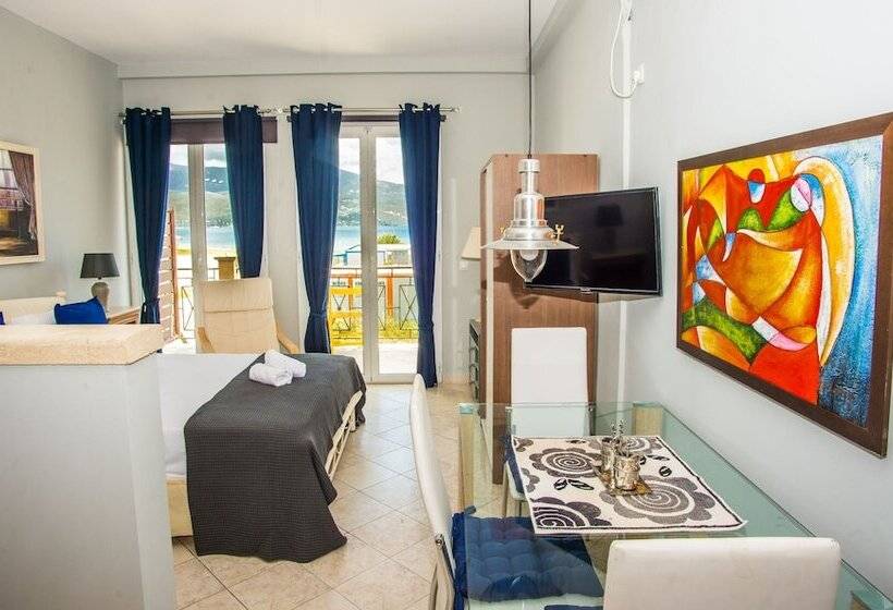 استودیوی استاندارد با چشمانداز دریا, Xenia Ionis Luxury Apartments