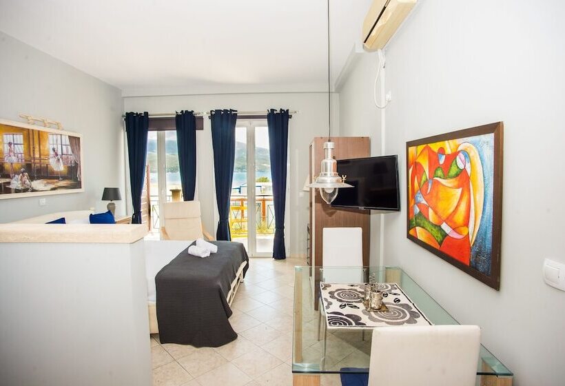 استودیوی استاندارد با چشمانداز دریا, Xenia Ionis Luxury Apartments