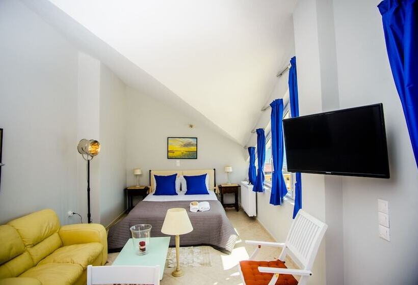 استودیوی لوکس, Xenia Ionis Luxury Apartments