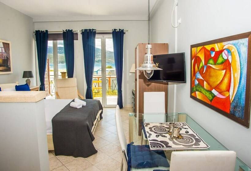 استودیوی استاندارد با چشمانداز دریا, Xenia Ionis Luxury Apartments