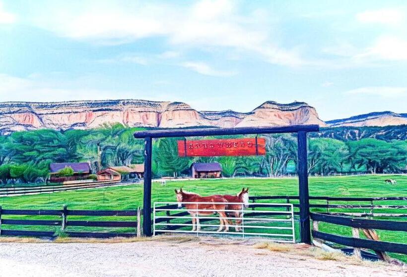 ２ベッドルームハウス, Arrowhead Country Cabins