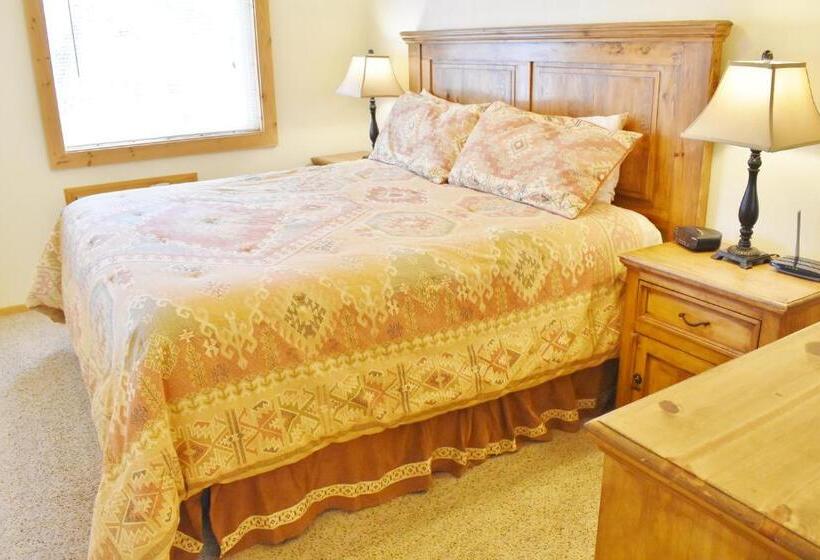 ２ベッドルームハウス, Arrowhead Country Cabins