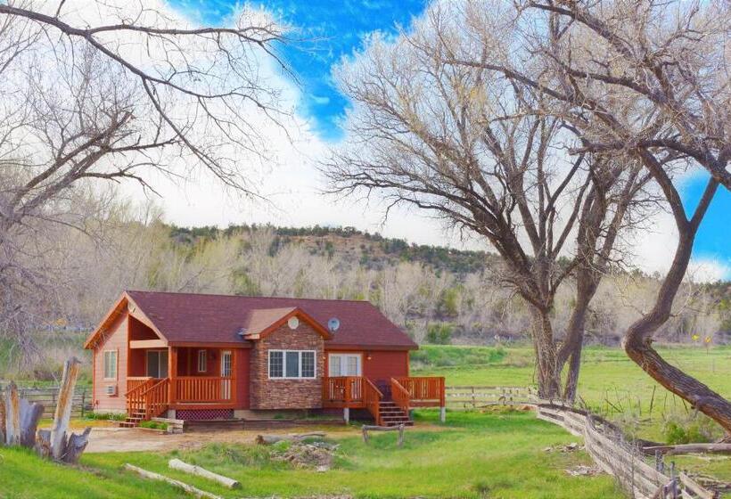 ２ベッドルームハウス, Arrowhead Country Cabins