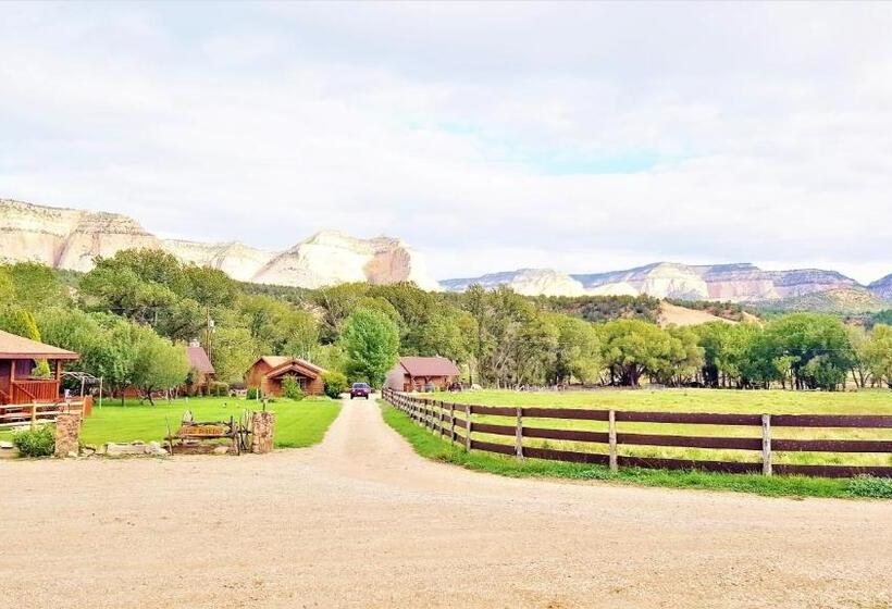 ガーデンビューのスタンダードバンガロー, Arrowhead Country Cabins