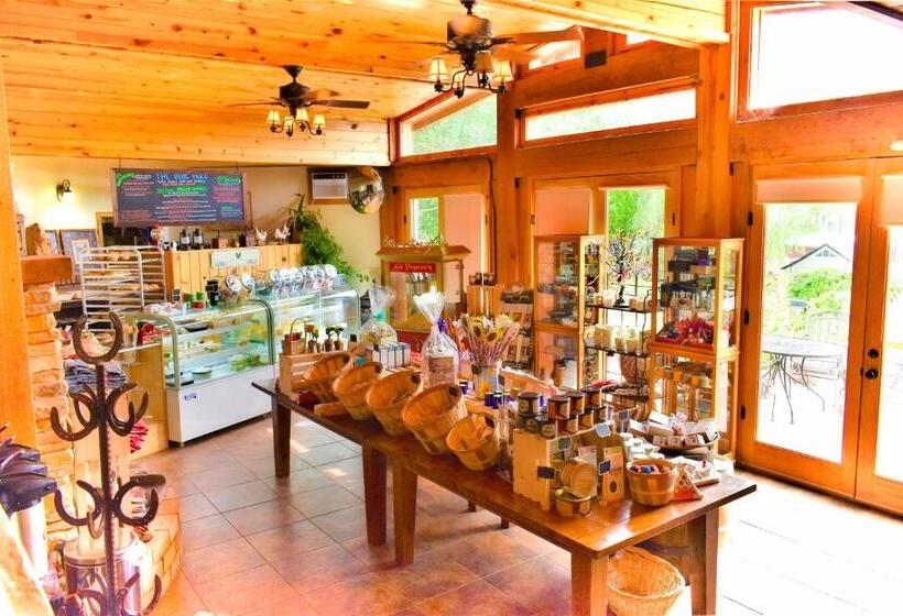 ガーデンビューのスタンダードバンガロー, Arrowhead Country Cabins