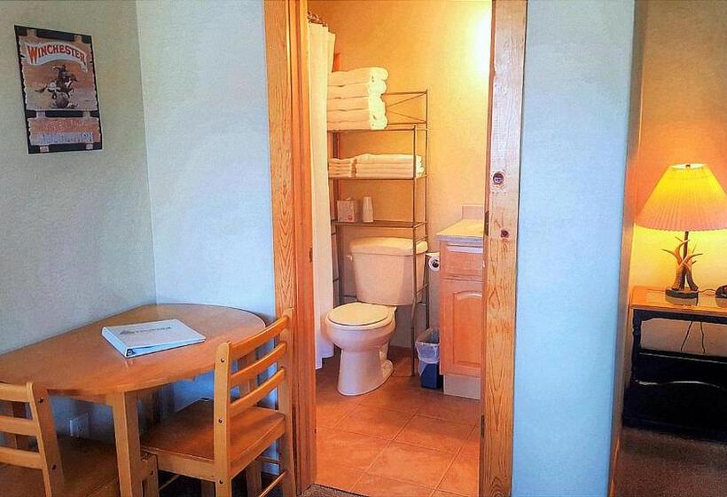 １ベッドルームハウス, Arrowhead Country Cabins