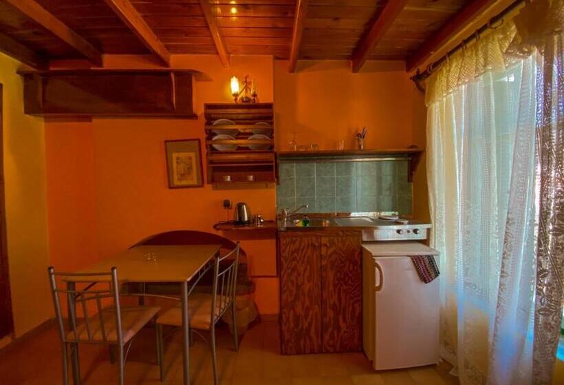 标准工作室, Symi Garden Studios