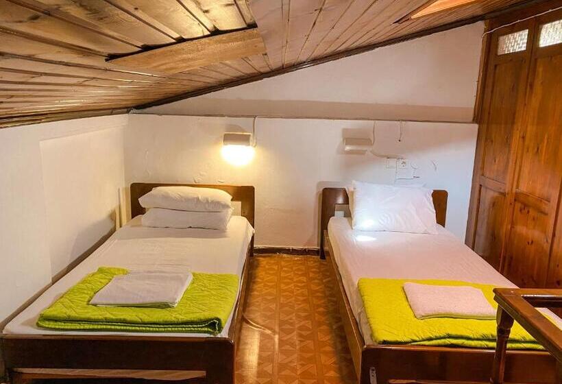 标准工作室, Symi Garden Studios