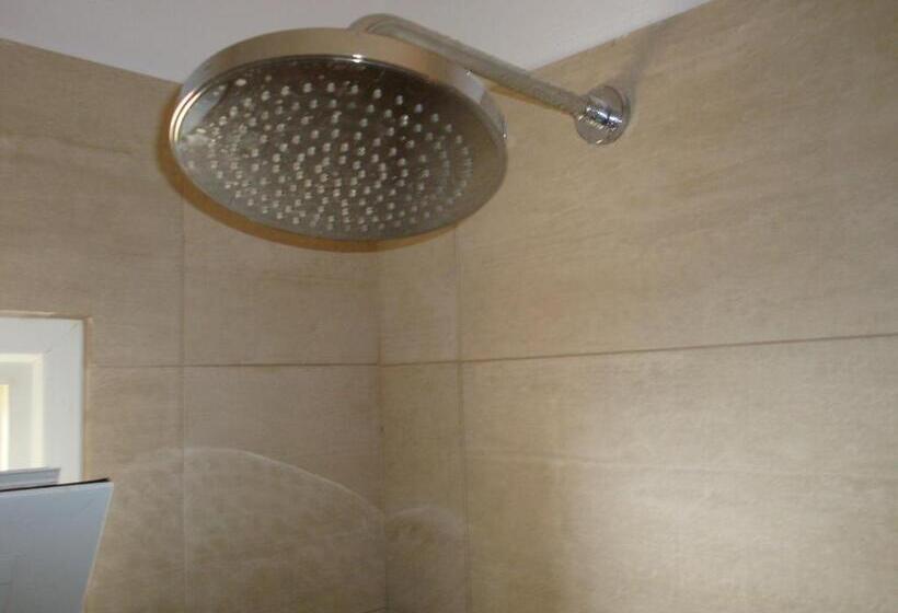 스탠다드 스튜디오 바다 전망, Big Blue Apartments