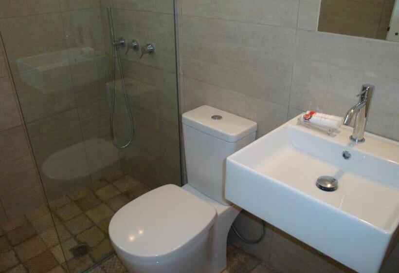 استودیوی استاندارد با چشم‌انداز دریا, Big Blue Apartments