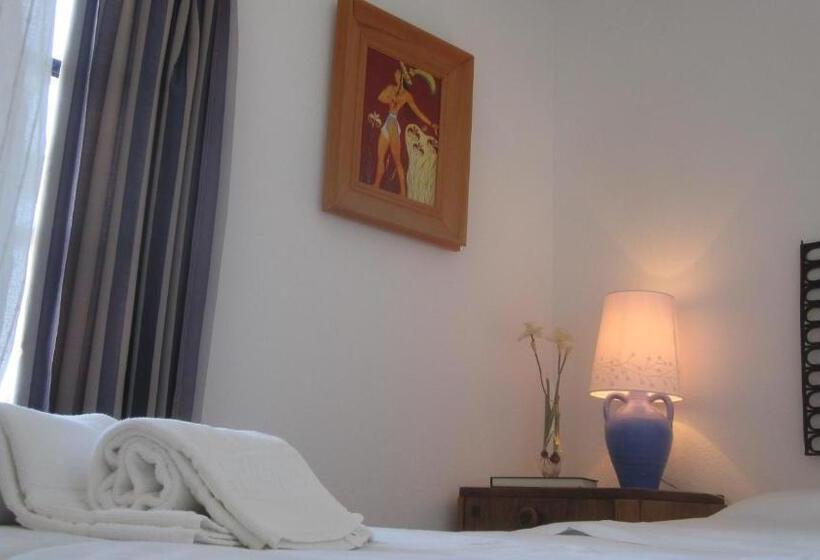 스탠다드 스튜디오 더블 침대, Big Blue Apartments