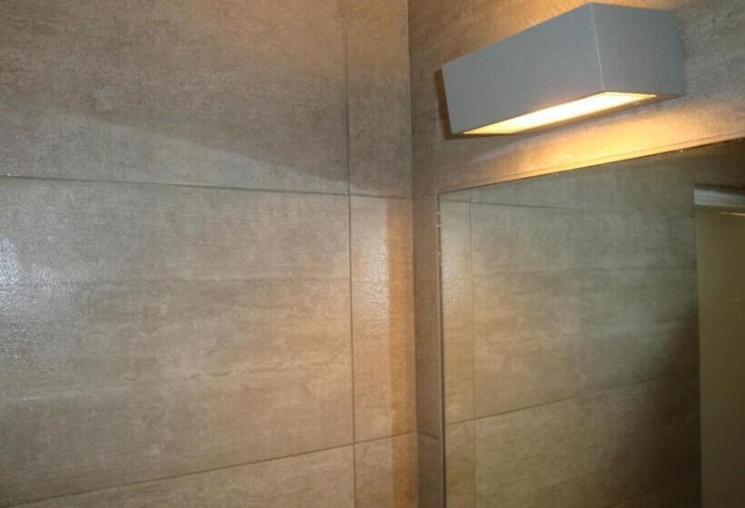 스탠다드 스튜디오 더블 침대, Big Blue Apartments