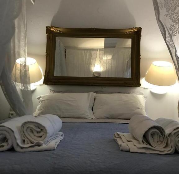 스탠다드 스튜디오 킹침대, Big Blue Apartments