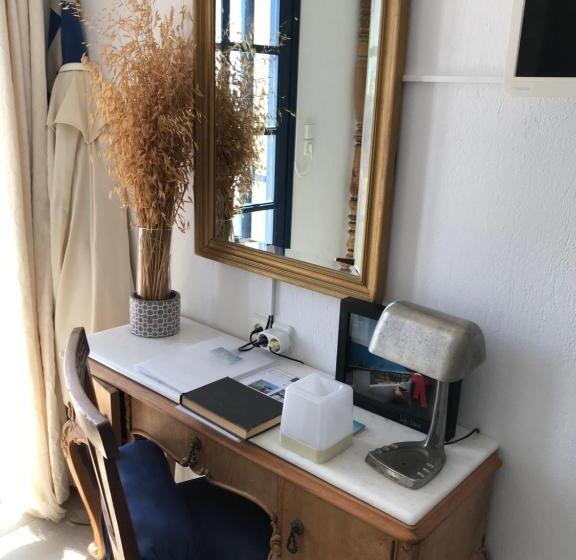 스탠다드 스튜디오 킹침대, Big Blue Apartments