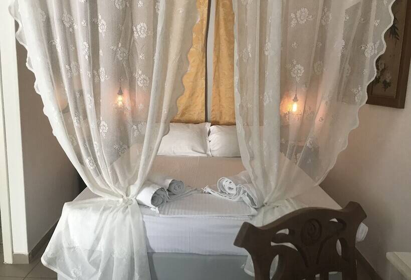 آپارتمان 1 خوابه با چشم‌انداز باغ, Big Blue Apartments
