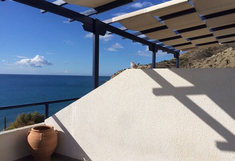 스탠다드 스튜디오 킹침대, Big Blue Apartments