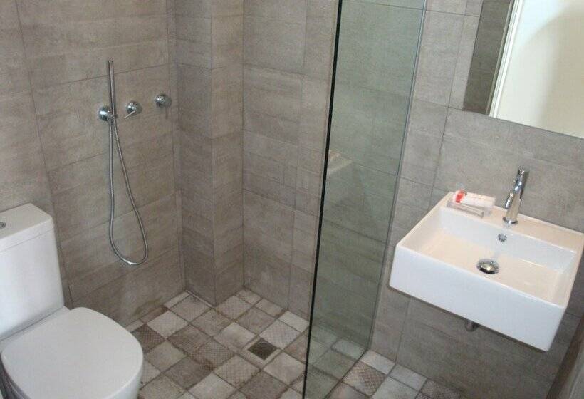 스탠다드 스튜디오 킹침대, Big Blue Apartments