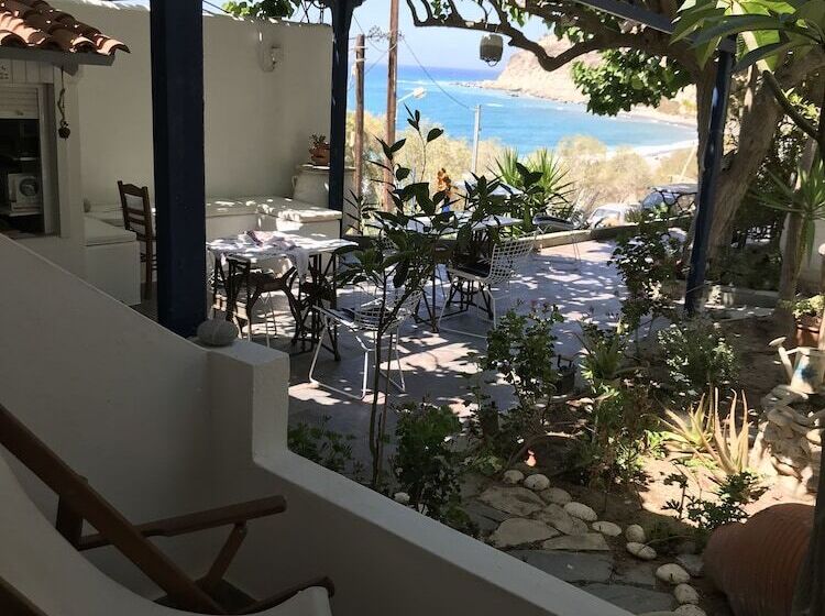 آپارتمان 1 خوابه با چشم‌انداز باغ, Big Blue Apartments