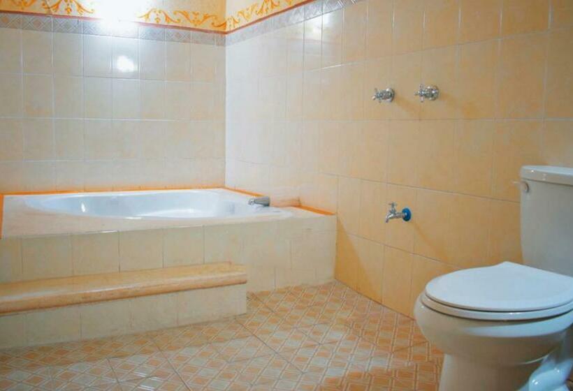 سوییت جونیور, Casa Rico