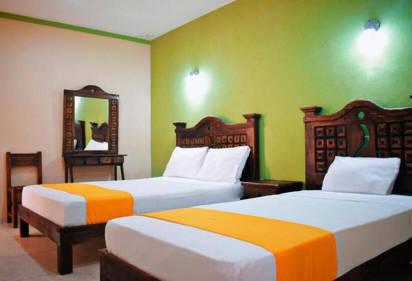 اتاق استاندارد سه نفره, Casa Rico