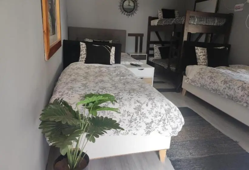 ファミリールーム, Hostal El Aromo Pensión A Empresas