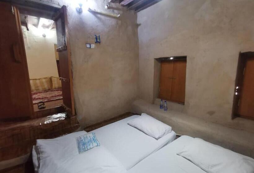آپارتمان 1 خوابه با چشم‌انداز باغ, Misfah Old House