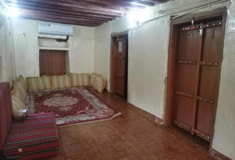 آپارتمان 1 خوابه با چشم‌انداز باغ, Misfah Old House