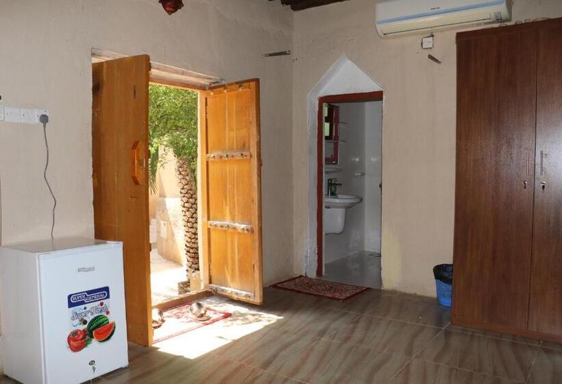 اتاق استاندارد, Misfah Old House