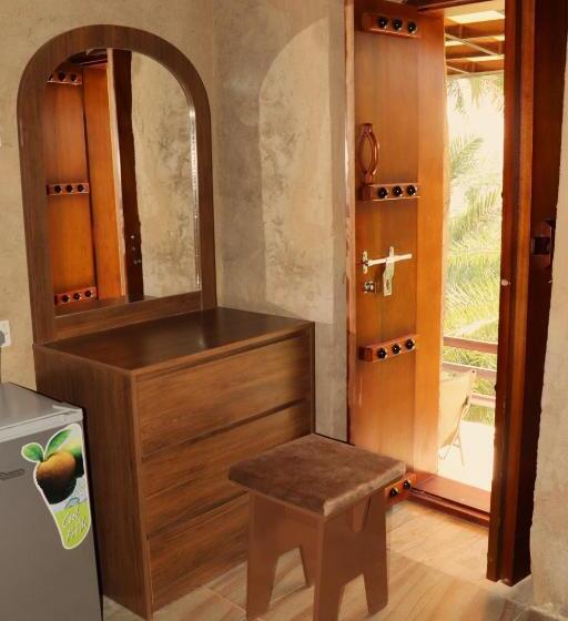 اتاق استاندارد با بالکن, Misfah Old House