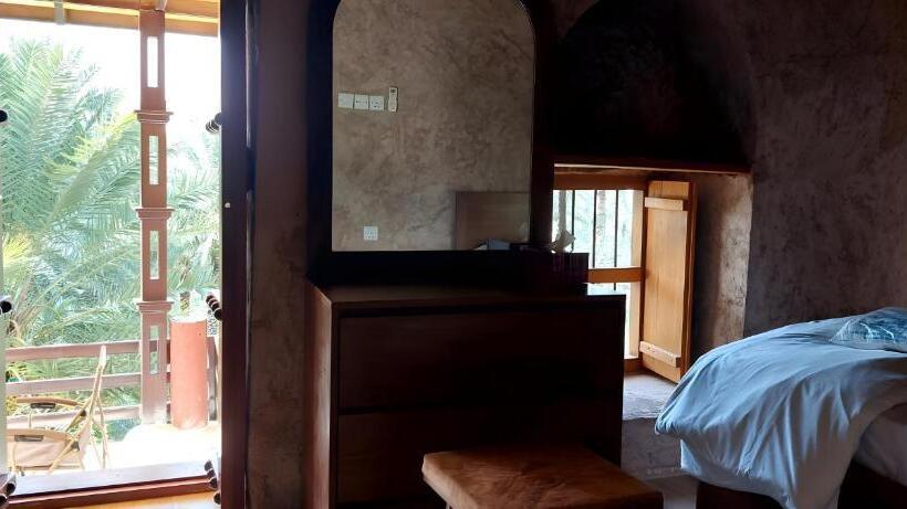 اتاق استاندارد با بالکن, Misfah Old House