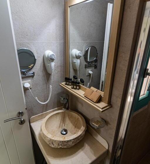 סוויטה משפחתית, Olea