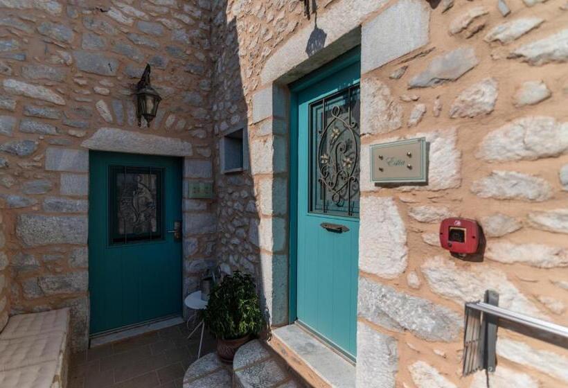 חדר סופריור לשלושה, Olea