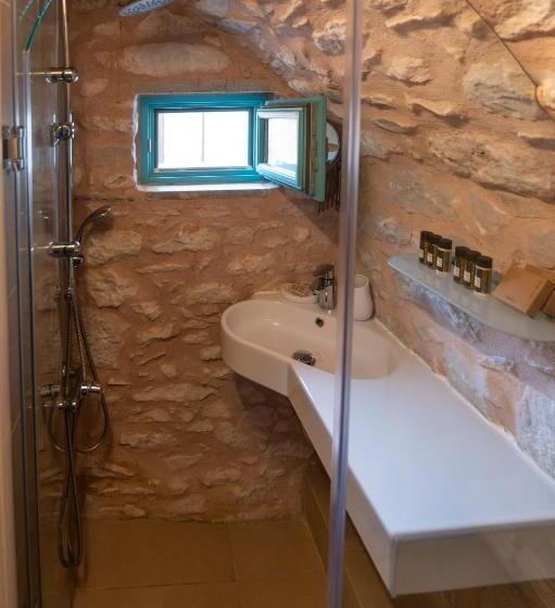 חדר סופריור לשלושה, Olea