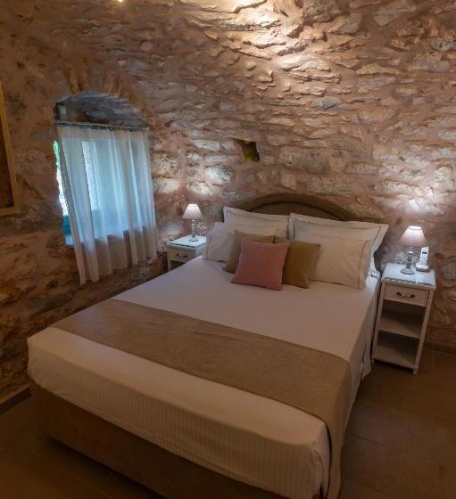 חדר סופריור לשלושה, Olea