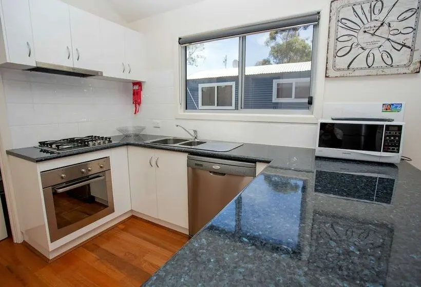 ツーベッドルーム ヴィラ, Big4 Deniliquin Holiday Park