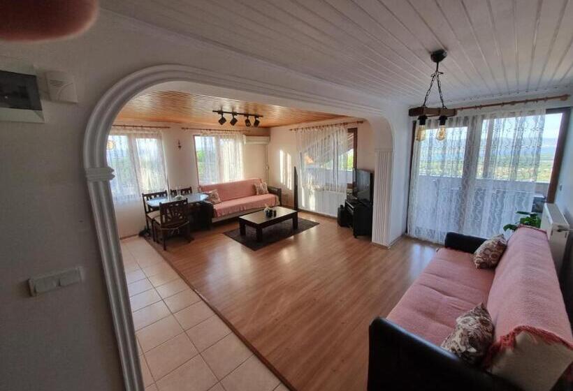 1 Bedroom Apartment Lake View, Snow Hi̇ll House Pansiyon