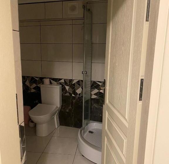 اتاق استاندارد با تخت بزرگ, Snow Hi̇ll House Pansiyon