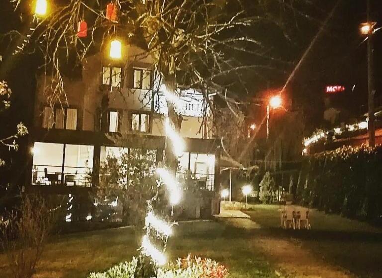 آپارتمان 1 خوابه همکف, Snow Hi̇ll House Pansiyon