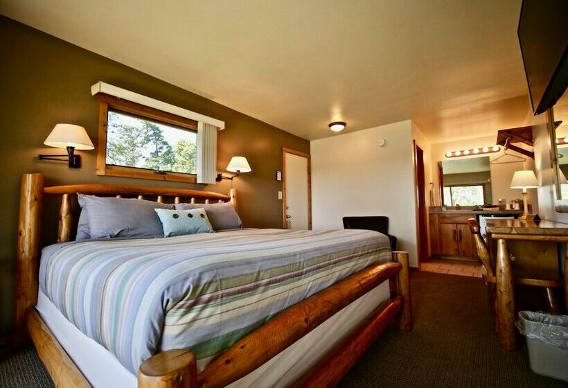 Номер Классика Двуспальная Кровать, Whaleback Inn