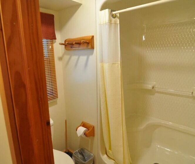 Номер Стандарт Двуспальная Кровать, Whaleback Inn