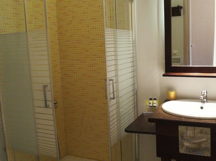 חדר אקונומי, Ktima Noosfera Wellness & Retreat Center