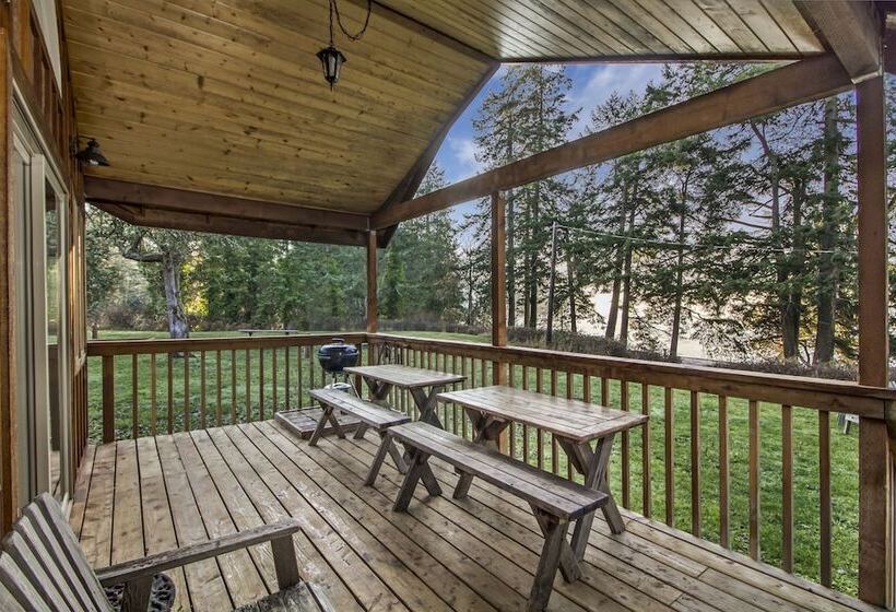 منزل غرفتين نوم, West Beach Resort