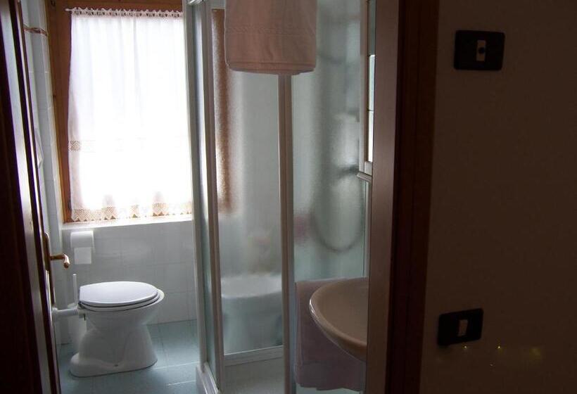 חדר סטנדרט, Alpen Hotel Rabbi