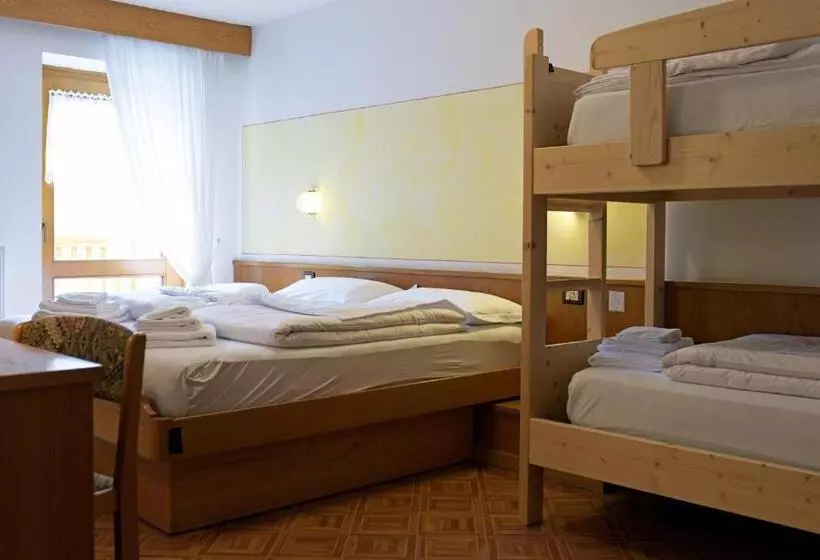 ファミリールーム, Alpen Hotel Rabbi